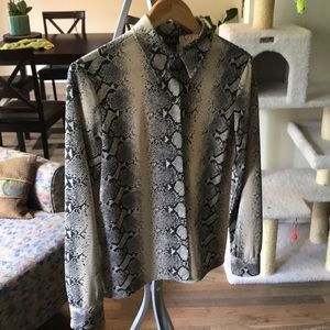 Snakeskin print blouse M